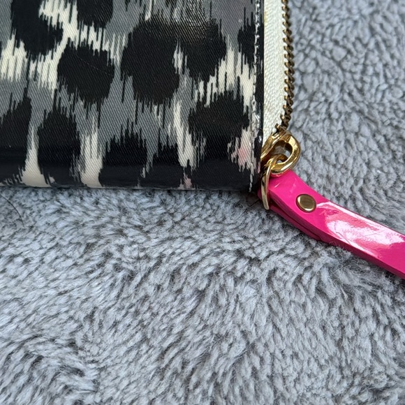 Kate Spade Daycation Neda Leopard wallet - Picture 9 of 12